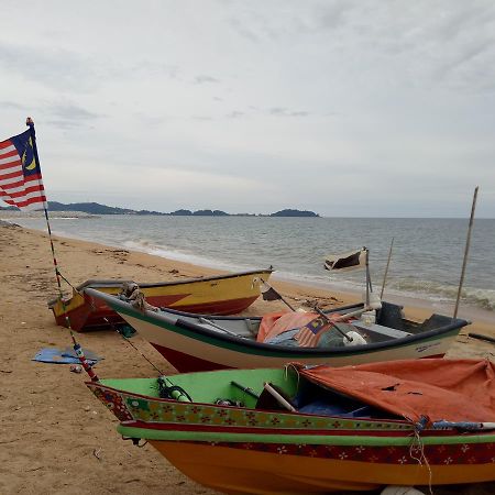Amanda Homestay Dungun 1 Exteriér fotografie